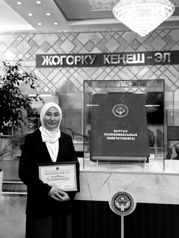 Нургуль ЫСАКОВА: от жизненного кризиса к созданию женского кооператива и локального производства